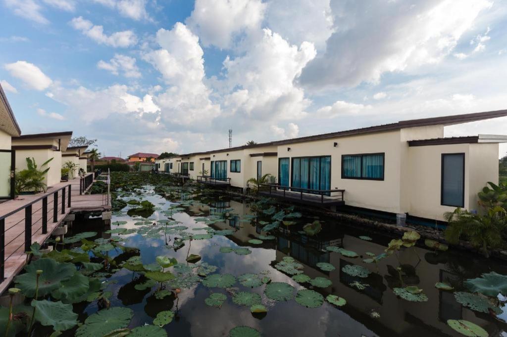 Bua Tara Resort Nong Prue Dış mekan fotoğraf